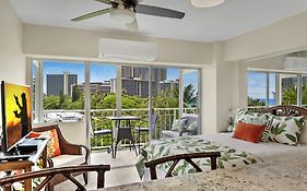 Waikiki Shore 515 Beachfront & Upgrade